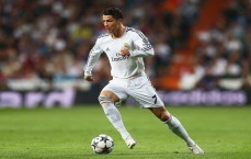 华体会下载：AG超玩会双星辉映，初晨梦泪齐发威，直面EDG.M新挑战