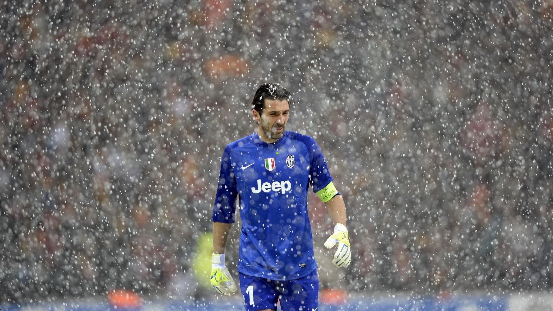 独行侠战湖人防守策略揭秘，提前夹击浓眉迫使其出球成关键